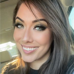 Meet your Posher, Sally